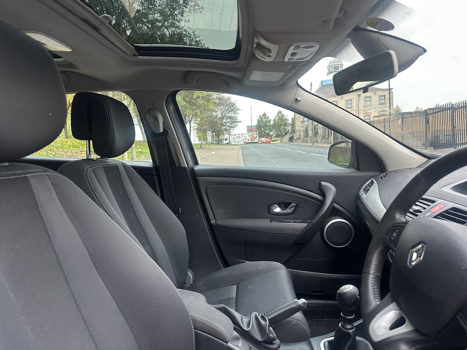 Used Renault Megane 2009 for sale - 76411469: Photo 12