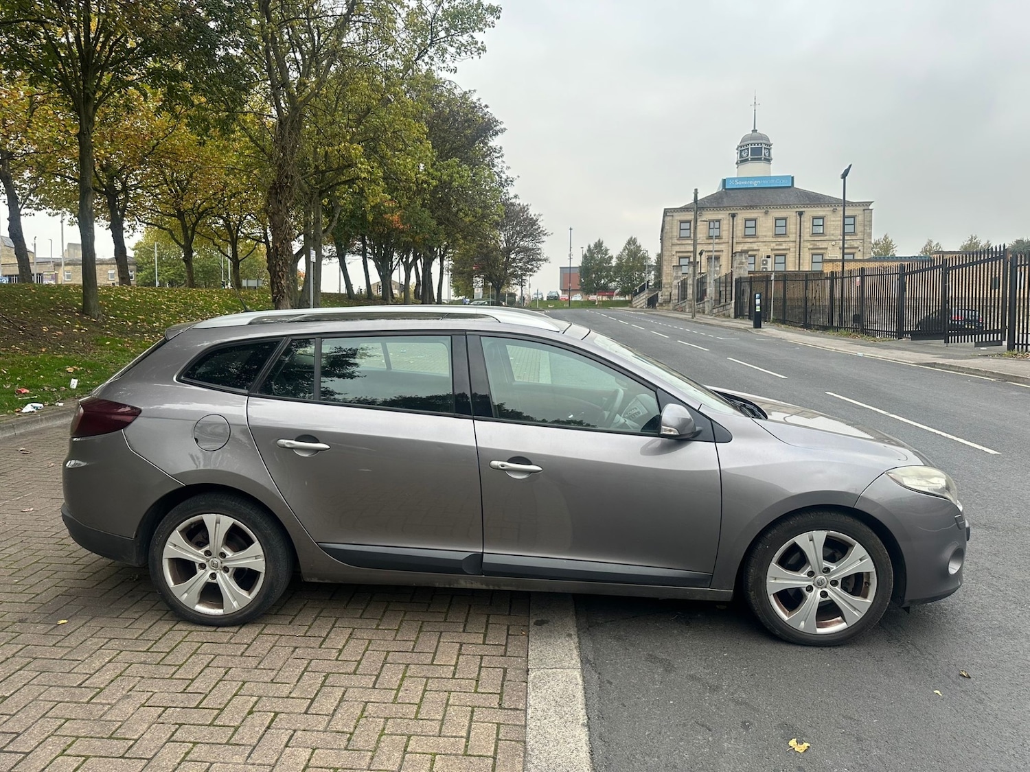 Used Renault Megane 2009 for sale - 76411469: Photo 3