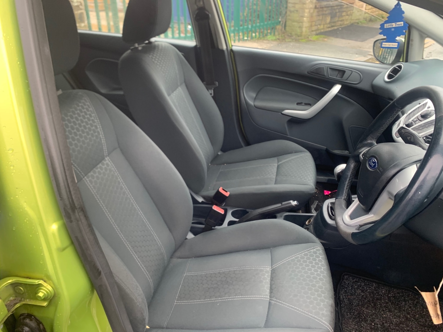 Used Ford Fiesta 2010 for sale - 77370732: Photo 11