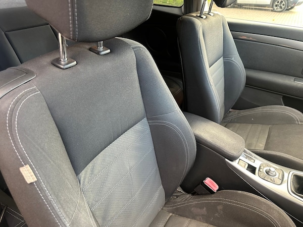 Used Renault Laguna 2010 for sale - 76280645: Photo 10