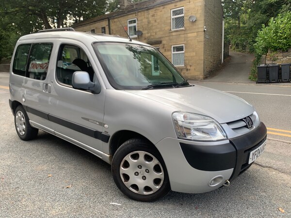 Cheap Peugeot Partner 2004 (04) - 2.0 HDi Quiksilver 5dr for sale in Bradford, West Yorkshire