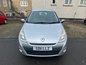 Used Renault Clio 2011 for sale - 76951401: Photo