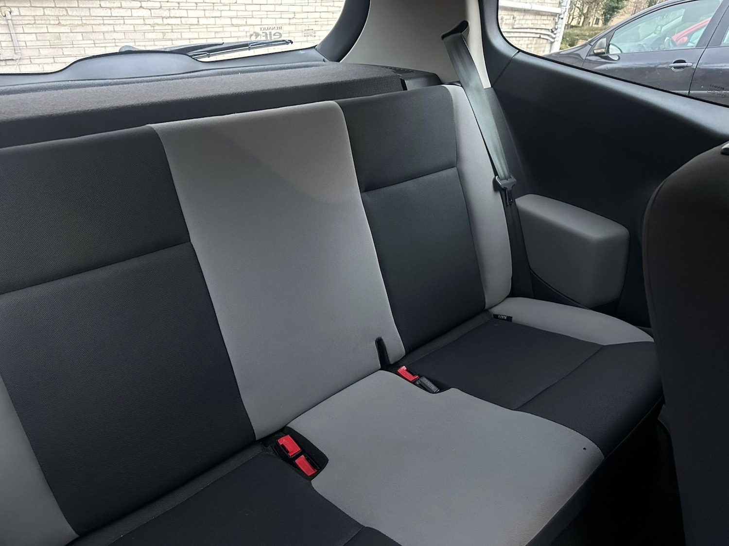 Used Renault Clio 2011 for sale - 76951401: Photo 9