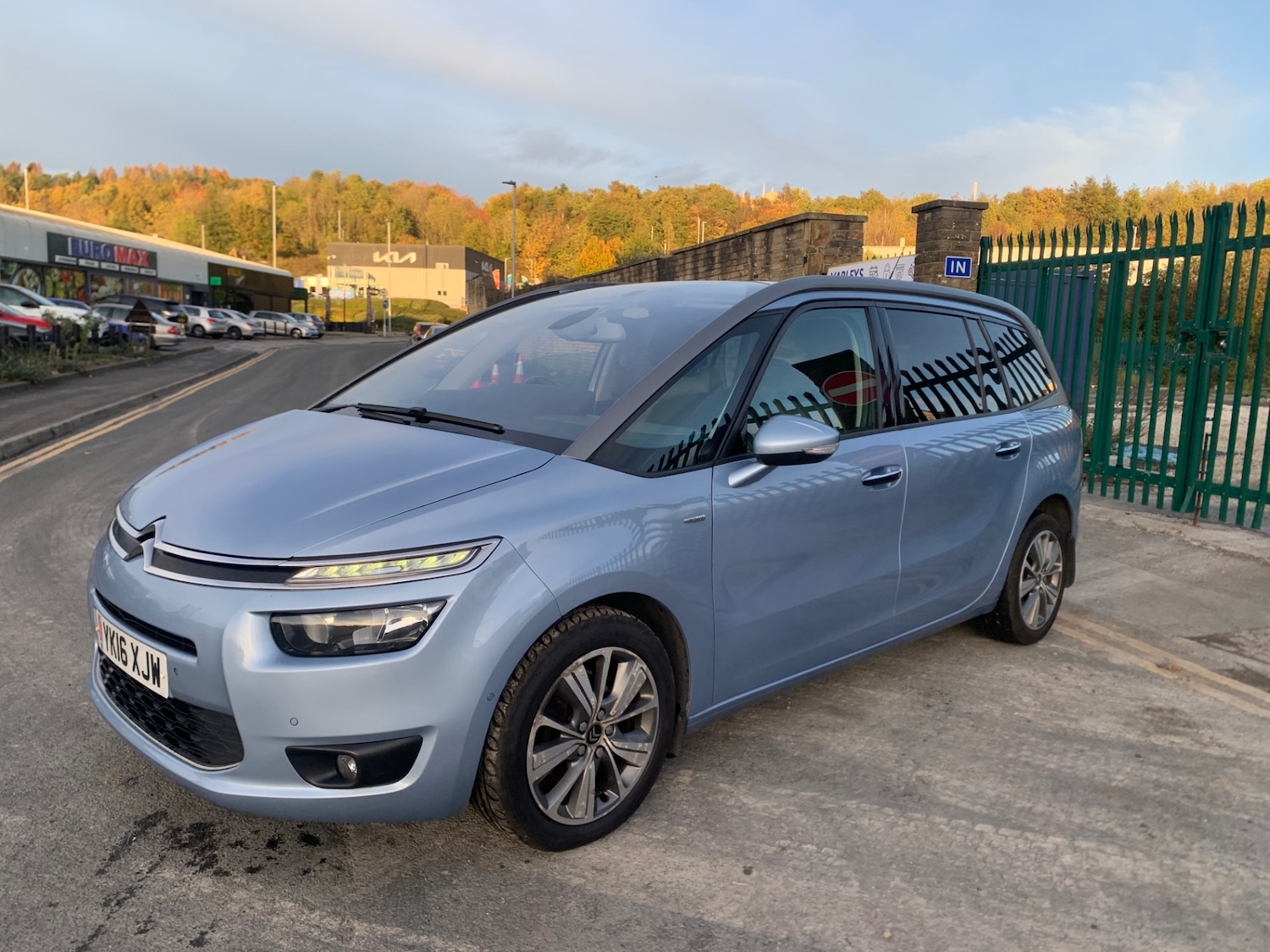 Used Citroen C4 Grand Picasso 2016 for sale - 76372170: Photo 3