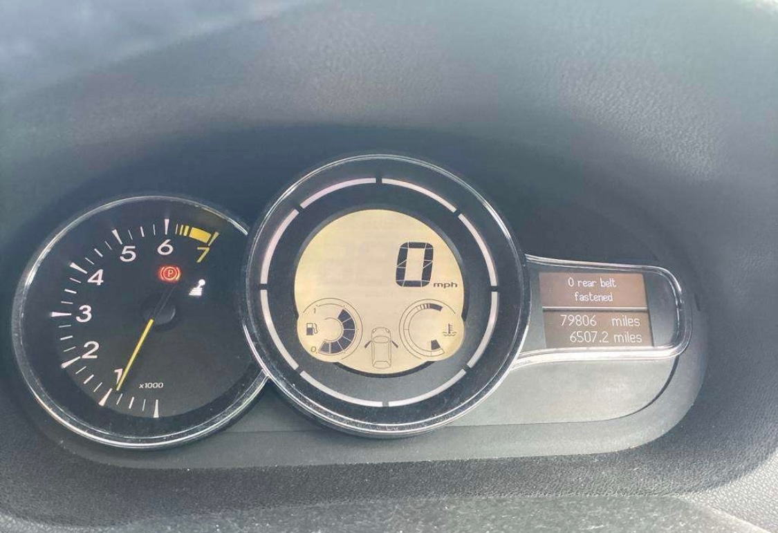 Used Renault Megane 2011 for sale - 77567933: Photo 8