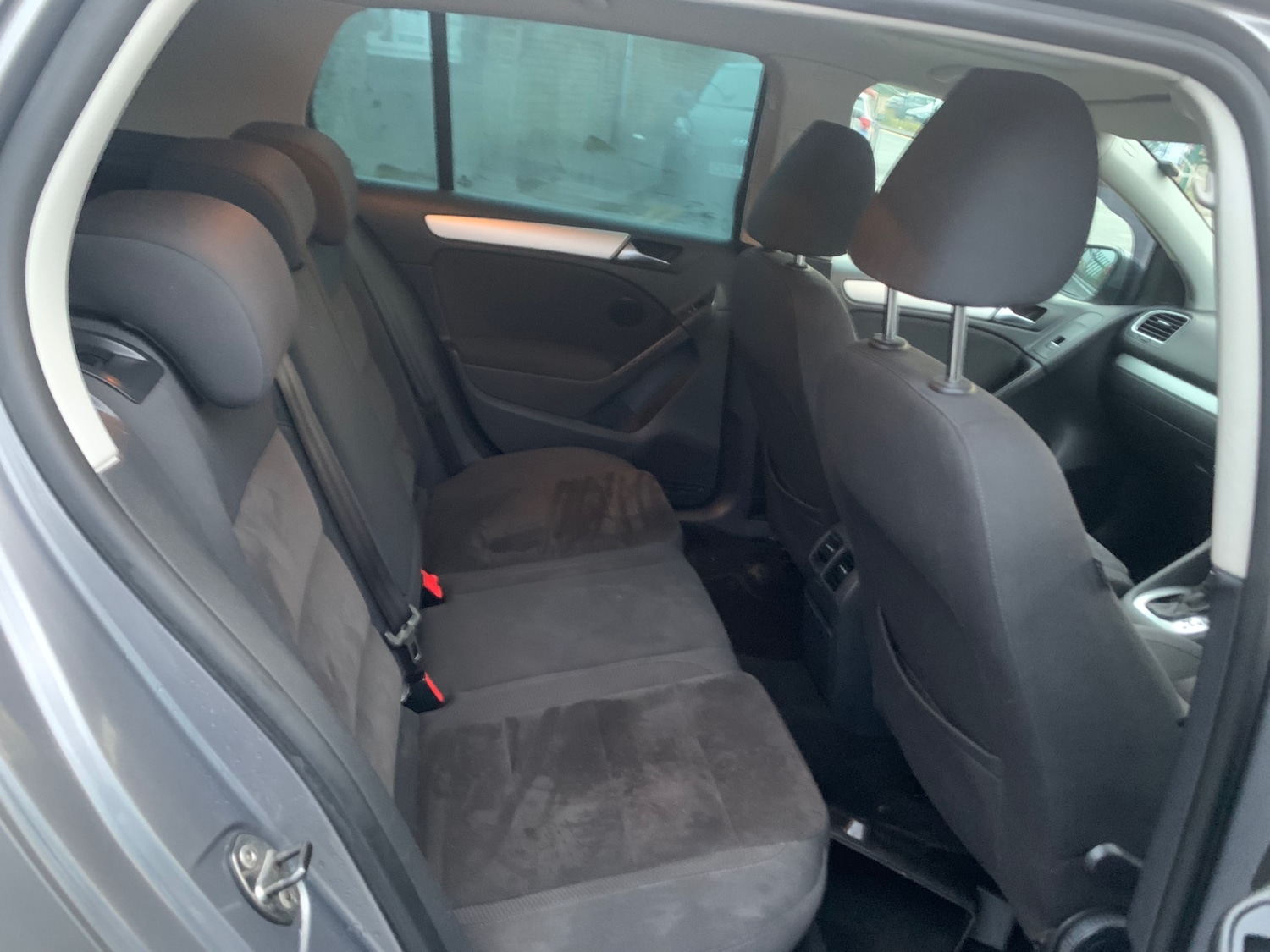 Used Volkswagen Golf 2011 for sale - 77516177: Photo 8