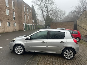 Used Renault Clio 2010 for sale - 77245637: Photo