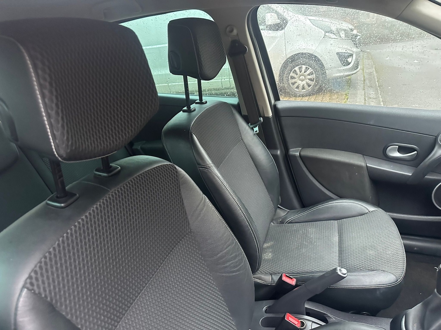 Used Renault Clio 2010 for sale - 77245637: Photo 9