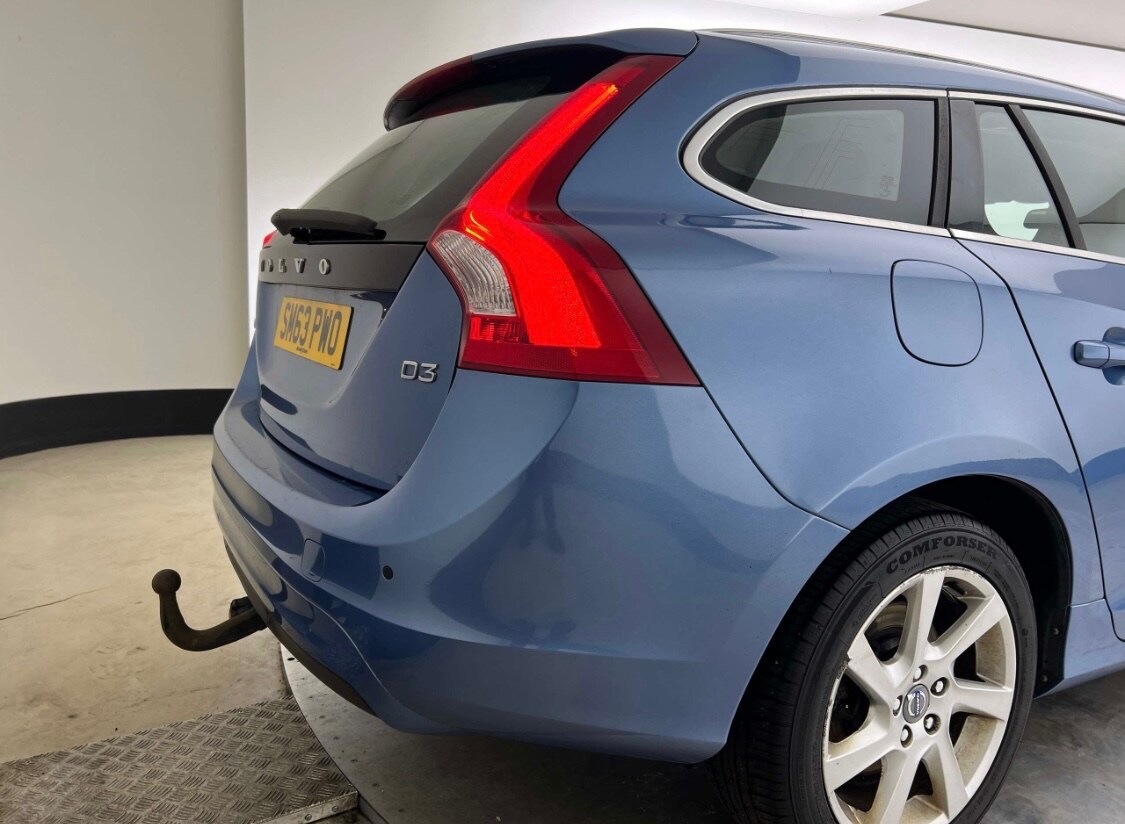 Used Volvo V60 2014 for sale - 77509632: Photo 12