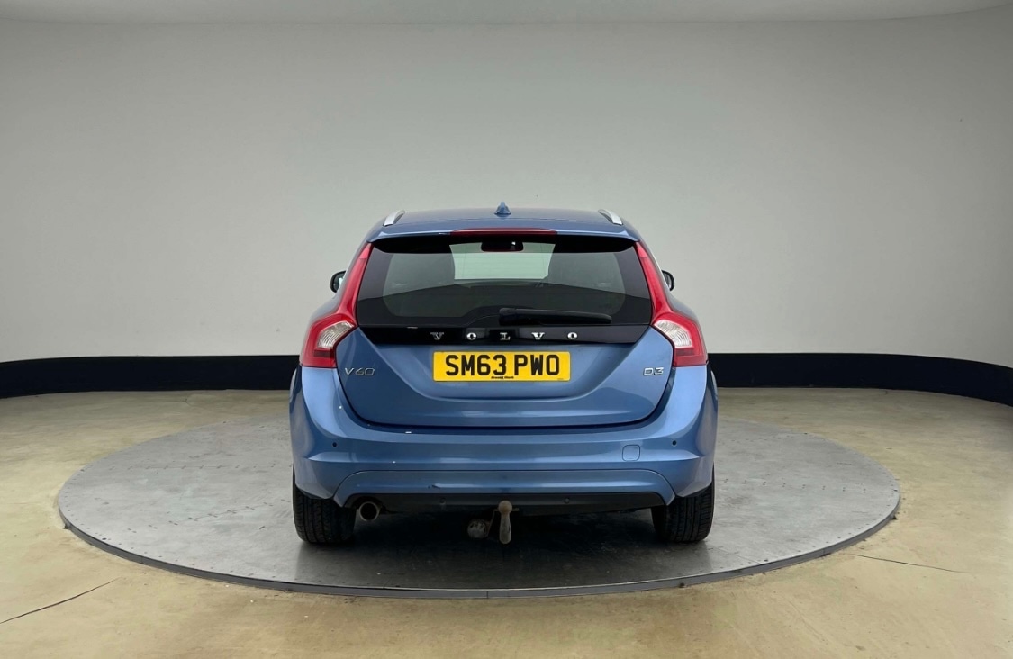 Used Volvo V60 2014 for sale - 77509632: Photo 5