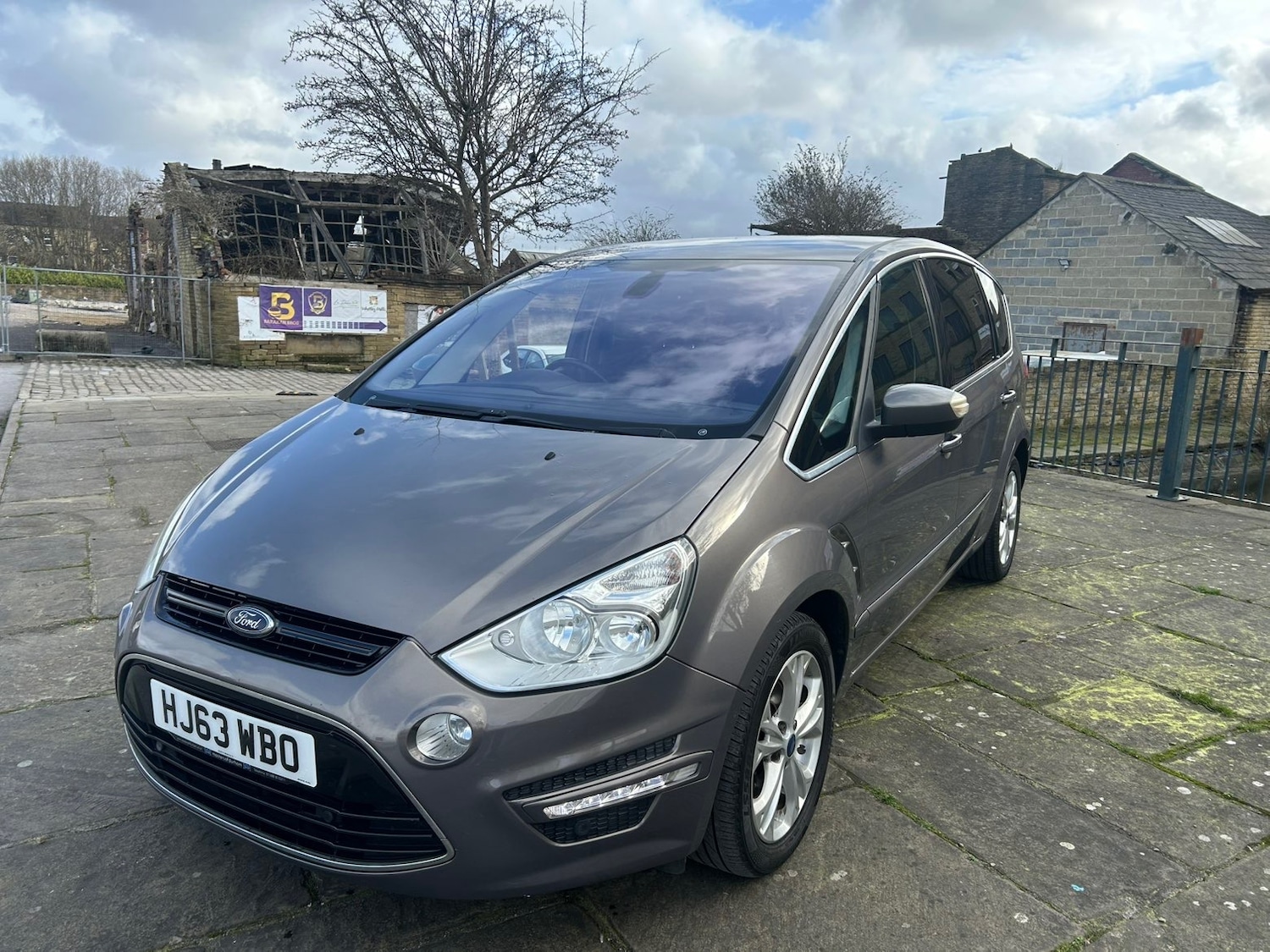 Used Ford S-Max 2013 for sale - 77782110: Photo 5