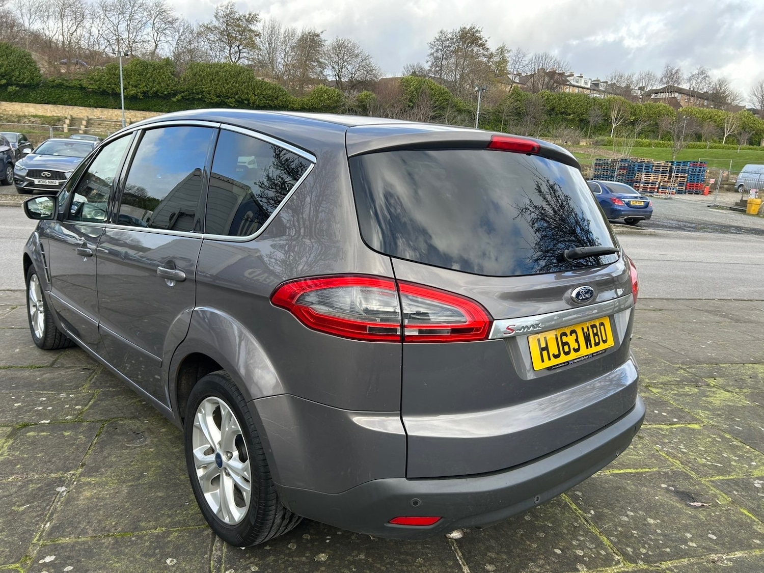 Used Ford S-Max 2013 for sale - 77782110: Photo 6
