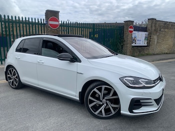 Used Volkswagen Golf 2017 for sale - 75587508: Photo