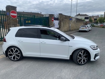 Used Volkswagen Golf 2017 for sale - 75587508: Photo