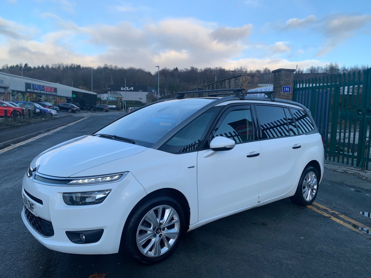 Used Citroen C4 Grand Picasso 2014 for sale - 76893344: Photo 3