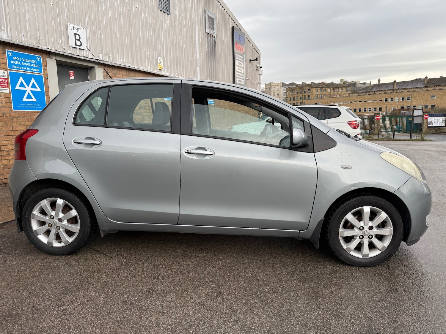 Used Toyota Yaris 2007 for sale - 76942303: Photo 9