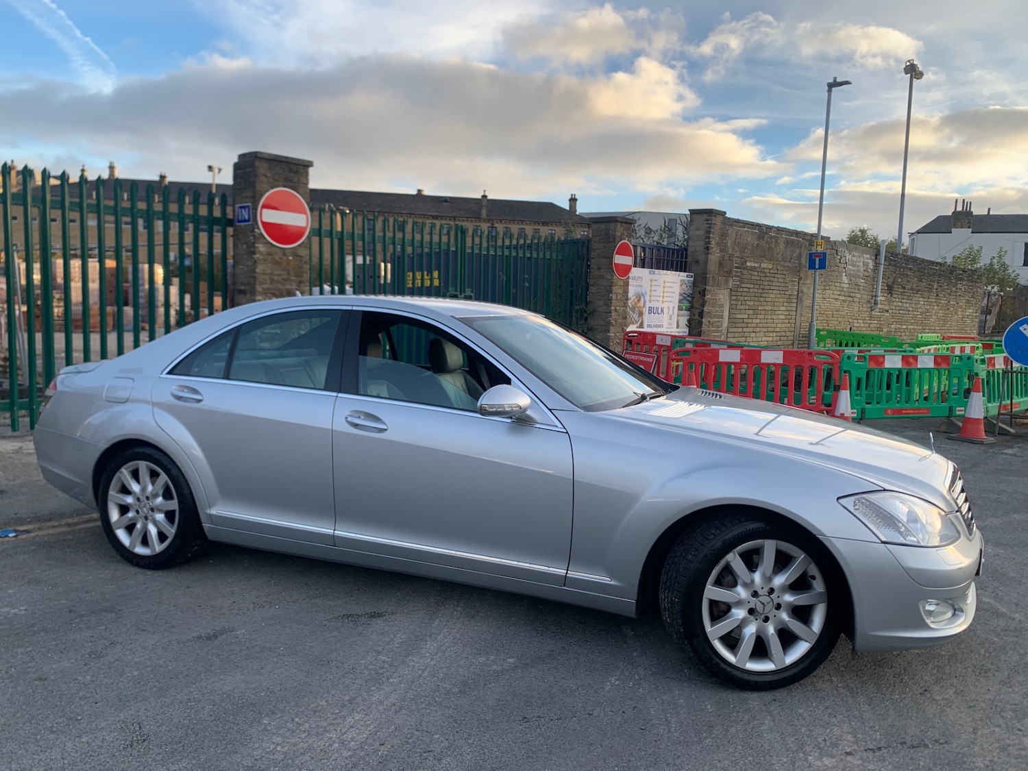 Used Mercedes-Benz S Class 2007 for sale - 76372240: Photo 3