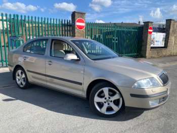 2005 - 2.0 TDI PD Laurin + Klement 5dr DSG