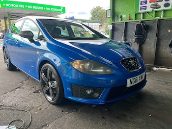 SEAT - Leon