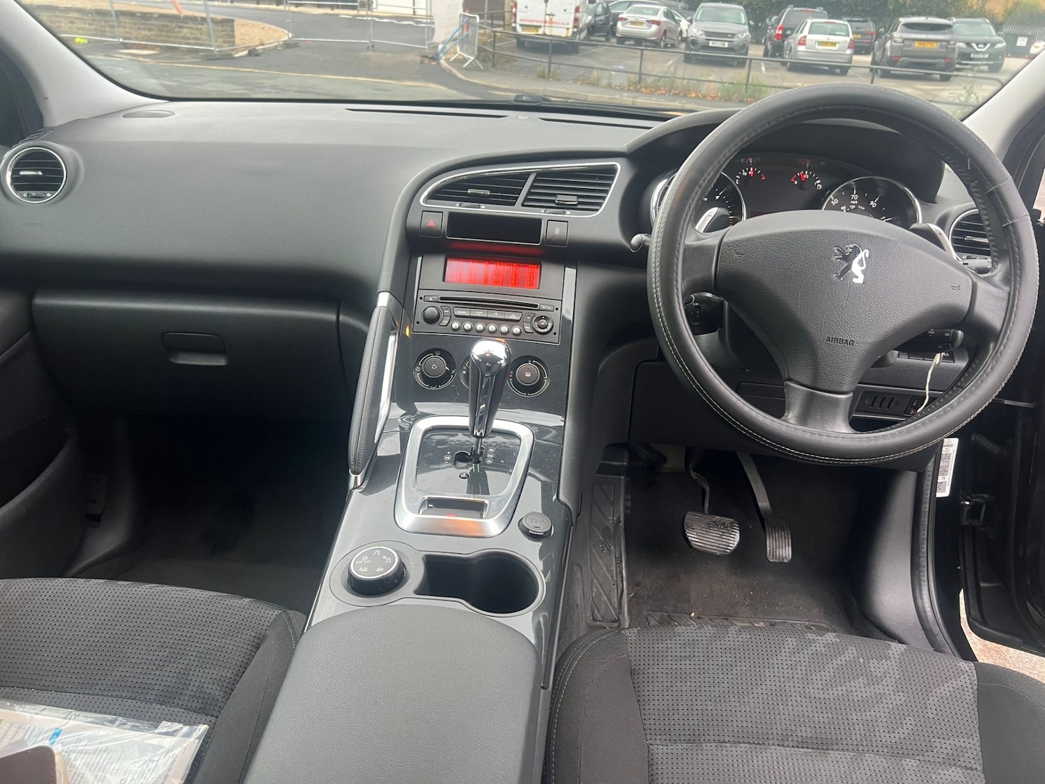 Used Peugeot 3008 2010 for sale - 76726180: Photo 8