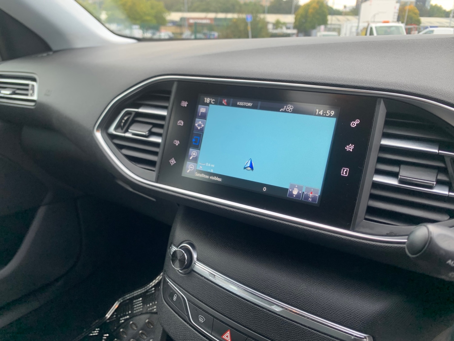 Used Peugeot 308 2014 for sale - 76149800: Photo 12