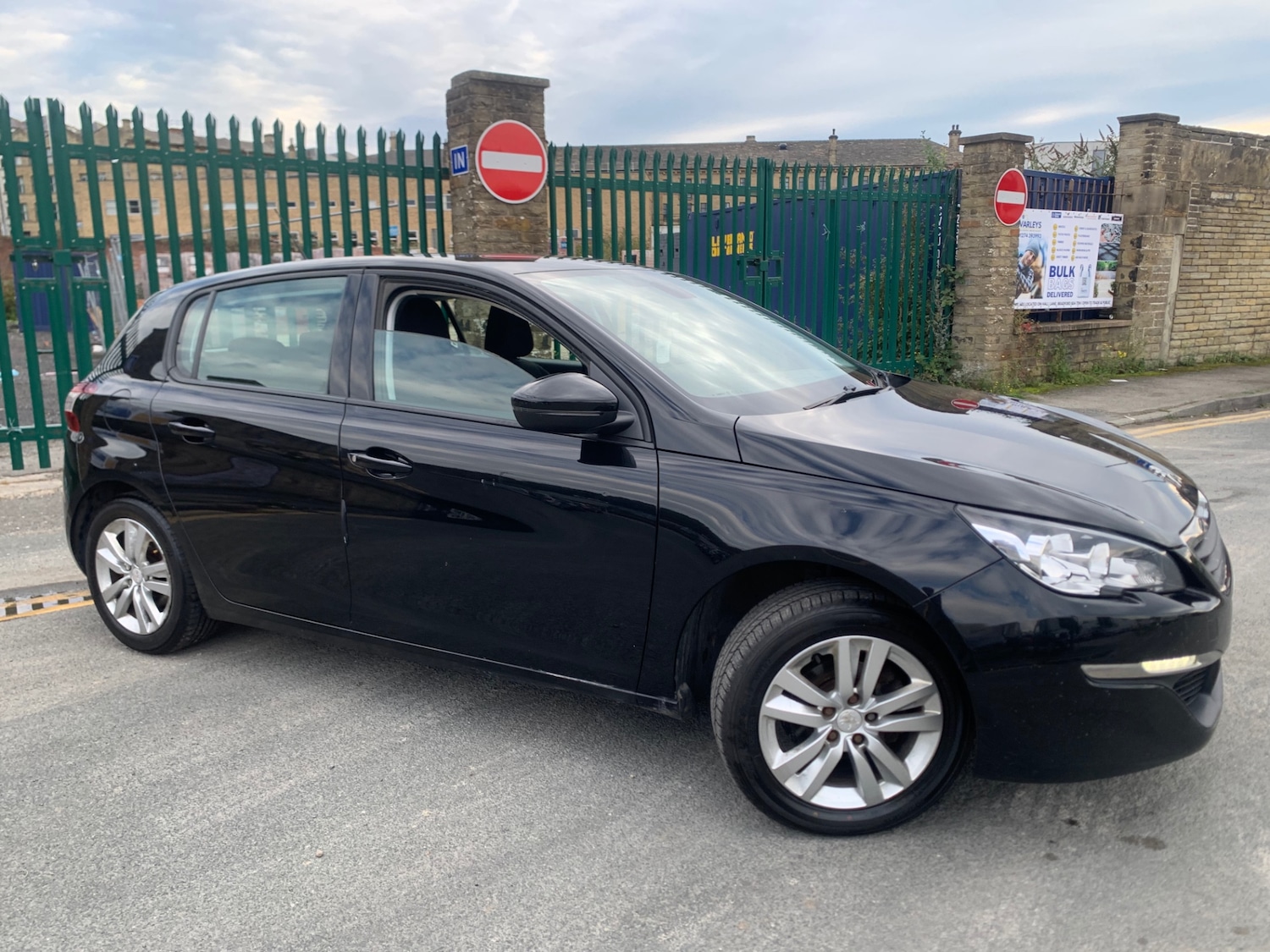 Used Peugeot 308 2014 for sale - 76149800: Photo 3