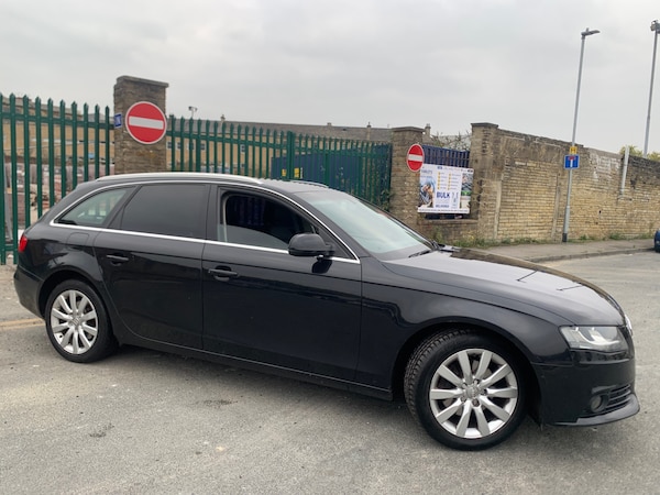 Used Audi A4 2009 for sale - 76305461: Photo 3
