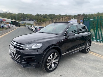 Used Volkswagen Touareg 2014 for sale - 76093561: Photo