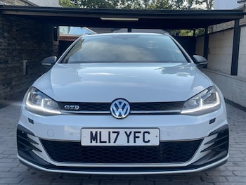 Used Volkswagen Golf 2017 for sale - 75587567: Photo