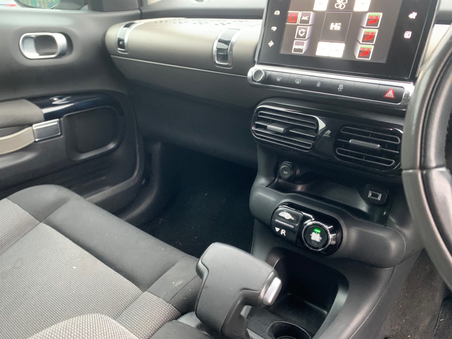 Used Citroen C4 Cactus 2015 for sale - 77409285: Photo 15