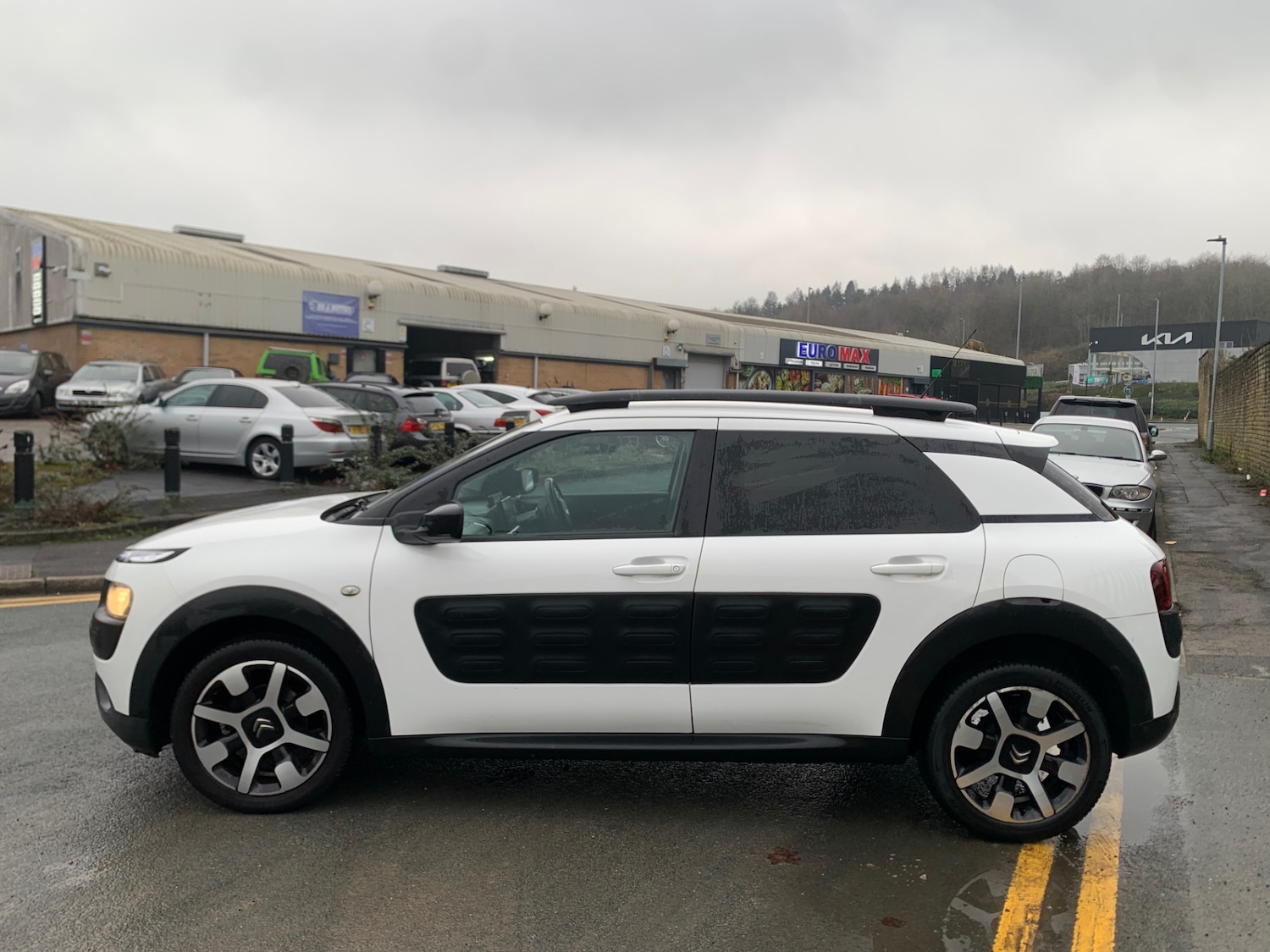 Used Citroen C4 Cactus 2015 for sale - 77409285: Photo 4