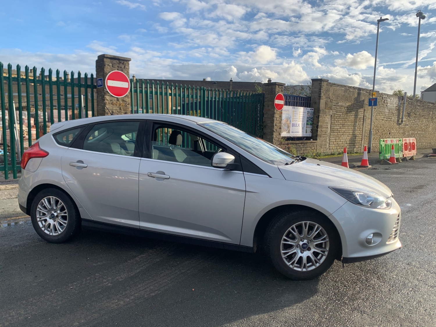 Used Ford Focus 2012 for sale - 76348710: Photo 3