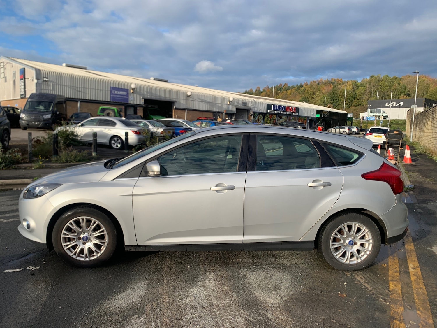 Used Ford Focus 2012 for sale - 76348710: Photo 4