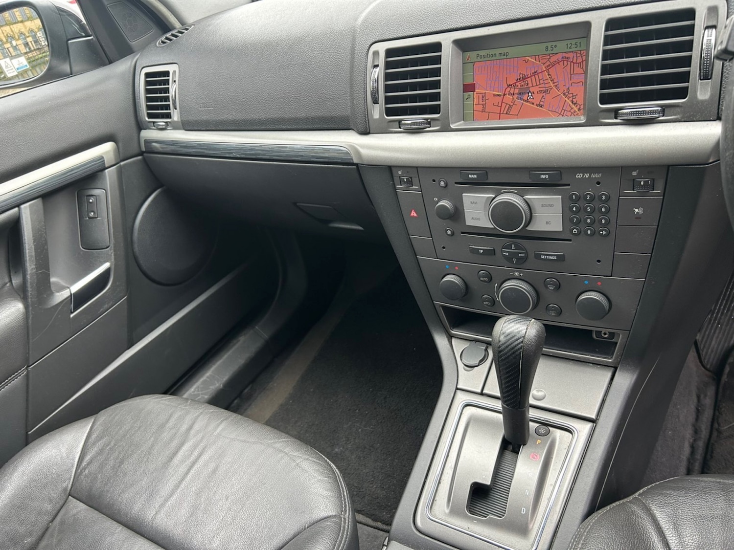 Used Vauxhall Vectra 2008 for sale - 77508222: Photo 11