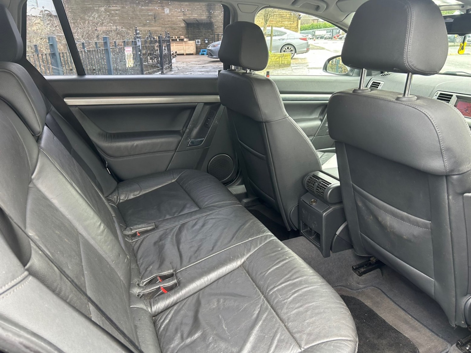 Used Vauxhall Vectra 2008 for sale - 77508222: Photo 8