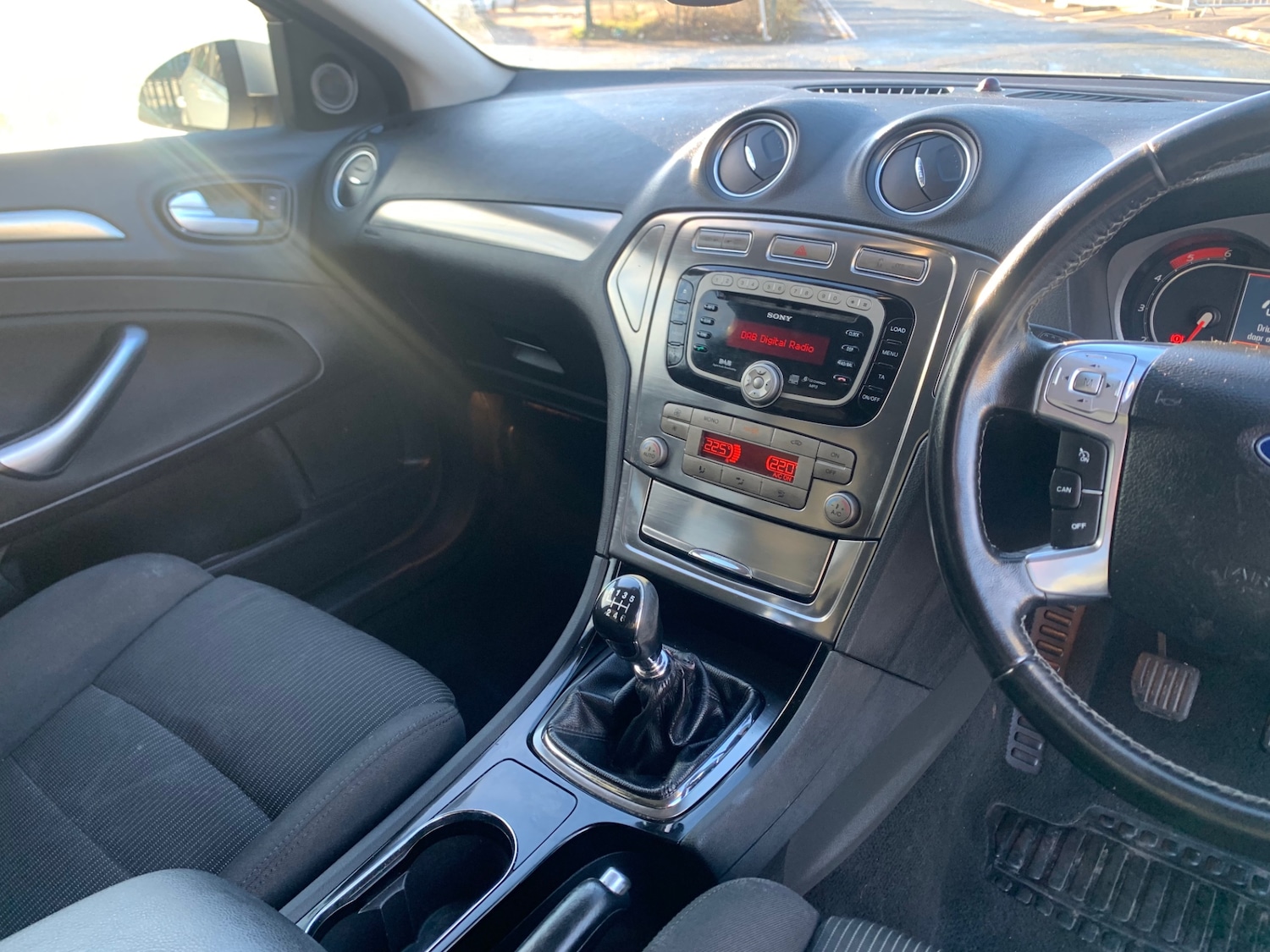 Used Ford Mondeo 2010 for sale - 77349680: Photo 12