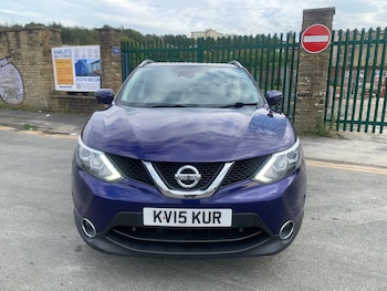 Used Nissan Qashqai 2015 for sale - 76149779: Photo 2