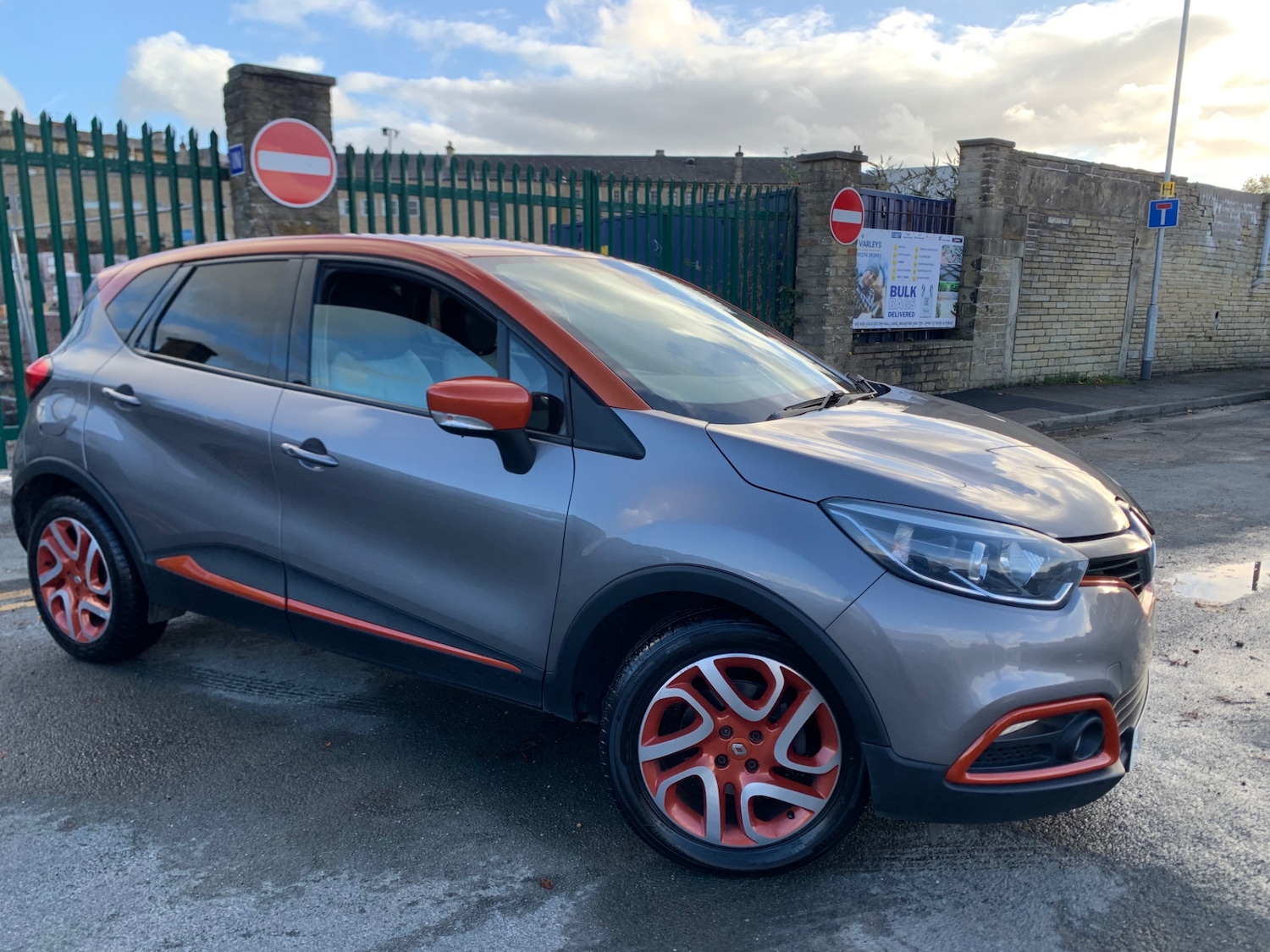 Used Renault Captur 2014 for sale - 76440279: Photo 1