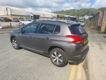 Used Peugeot 2008 2015 for sale - 79684797: Photo