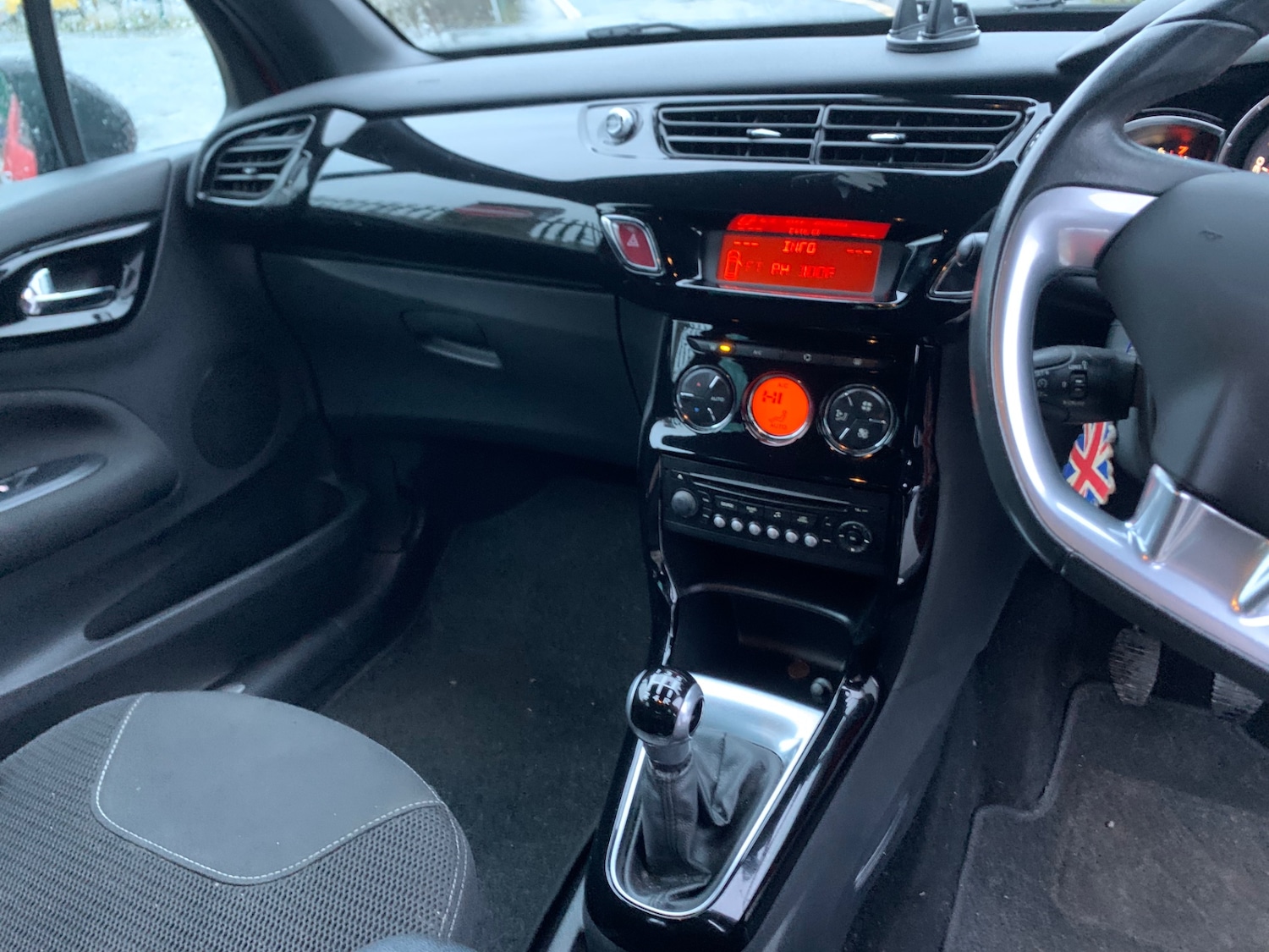 Used Citroen DS3 2011 for sale - 77453658: Photo 14