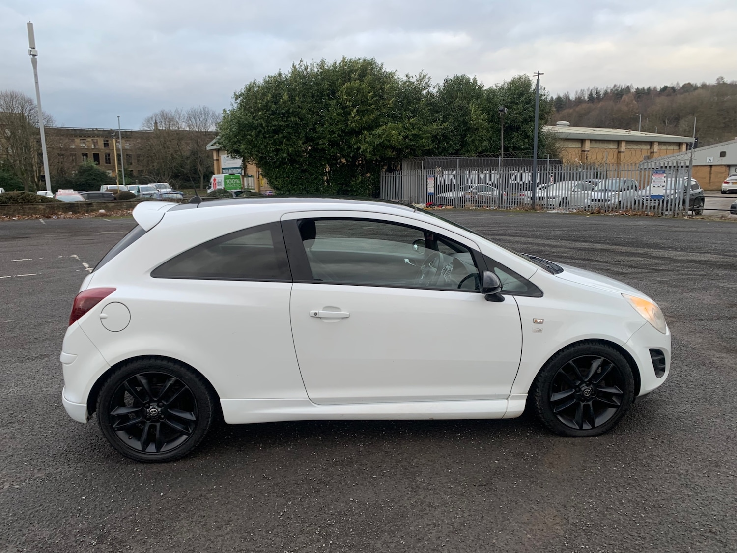 Used Vauxhall Corsa 2014 for sale - 76325083: Photo 9