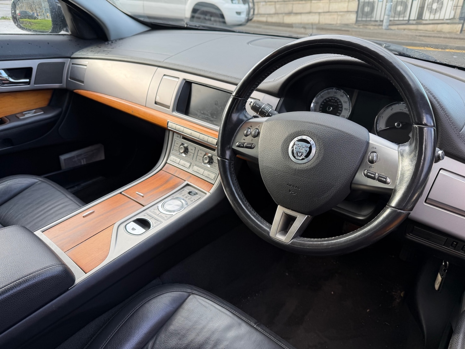 Used Jaguar XF 2010 for sale - 78018099: Photo 10