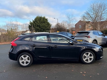 Used Volvo V40 2015 for sale - 76859264: Photo