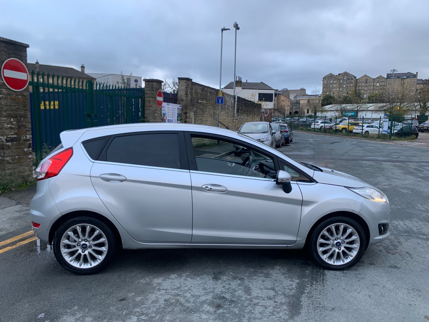 Used Ford Fiesta 2013 for sale - 76573799: Photo 9