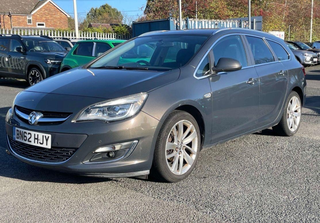 Used Vauxhall Astra 2013 for sale - 77696871: Photo 3