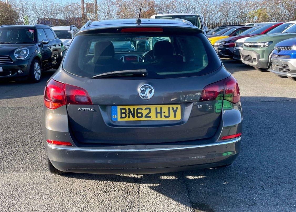 Used Vauxhall Astra 2013 for sale - 77696871: Photo 5