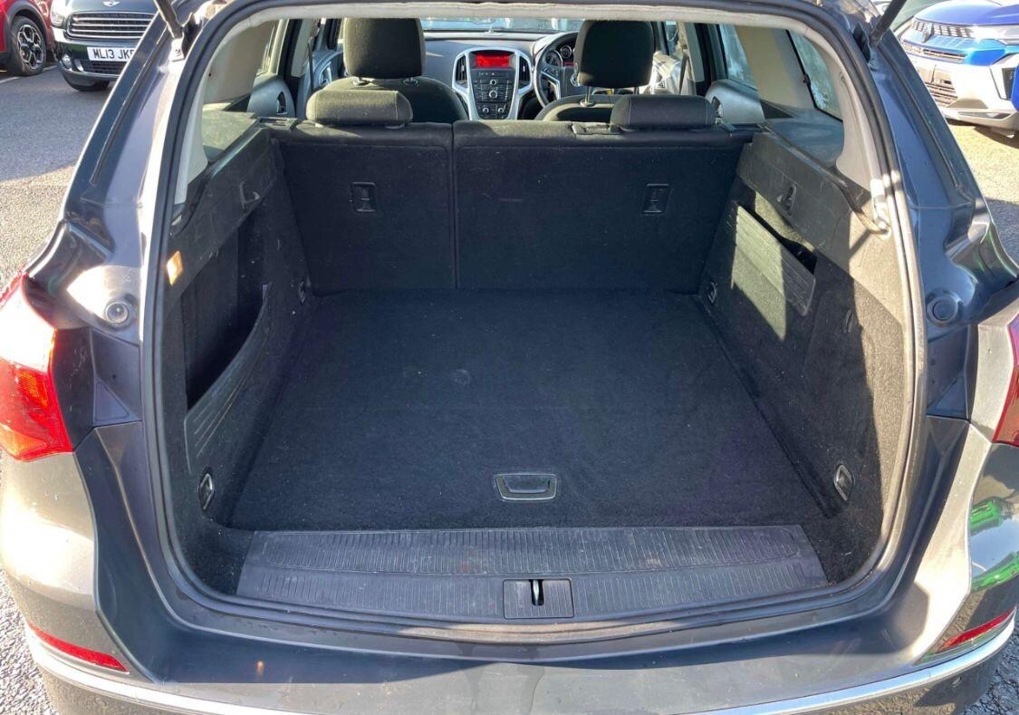 Used Vauxhall Astra 2013 for sale - 77696871: Photo 7