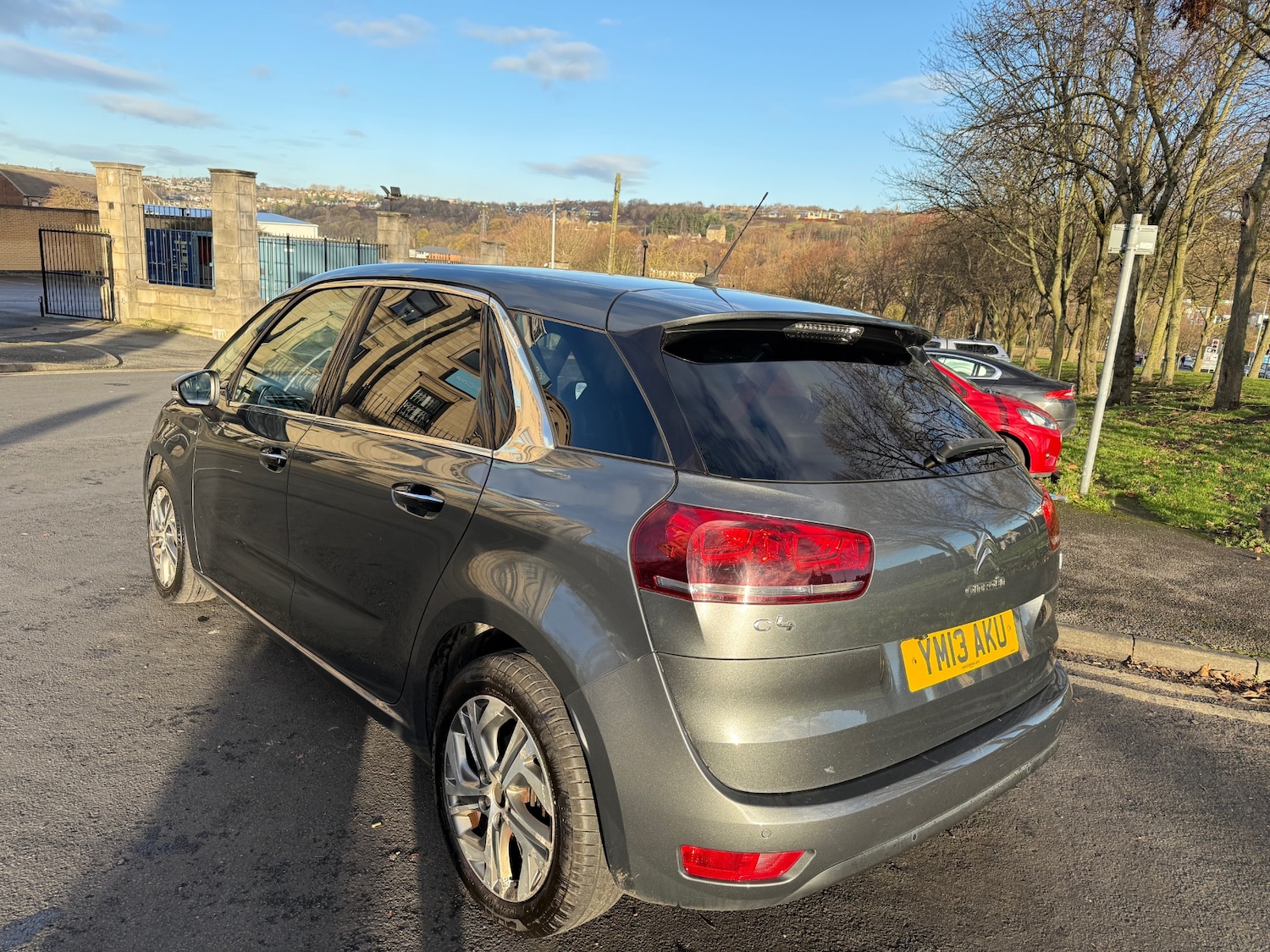 Used Citroen C4 Picasso 2013 for sale - 76799006: Photo 4