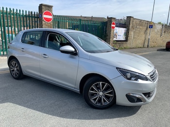 Used Peugeot 308 2017 for sale - 75613197: Photo