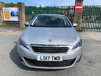 Used Peugeot 308 2017 for sale - 75613197: Photo